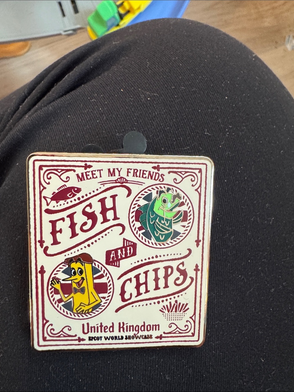 Disney Epcot world showcase UK pavilion pin NEW